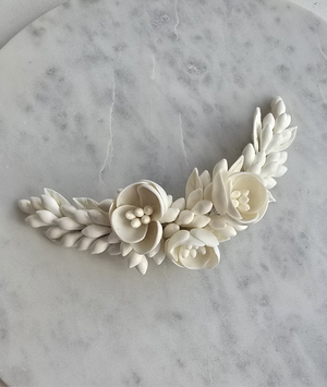 Elegante Tocado de Azahares para novia| tocado de Novia